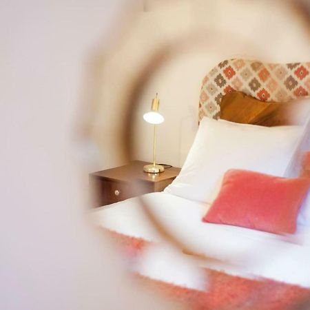 Quiet 2 Bedroom Apartment With Private Patio Next To Avenida Da Liberdade Lisboa Exterior foto