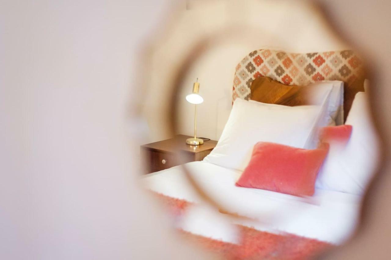 Quiet 2 Bedroom Apartment With Private Patio Next To Avenida Da Liberdade Lisboa Exterior foto