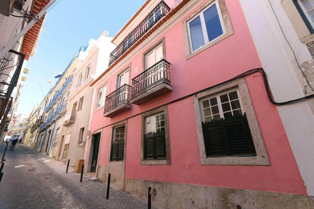 Quiet 2 Bedroom Apartment With Private Patio Next To Avenida Da Liberdade Lisboa Exterior foto