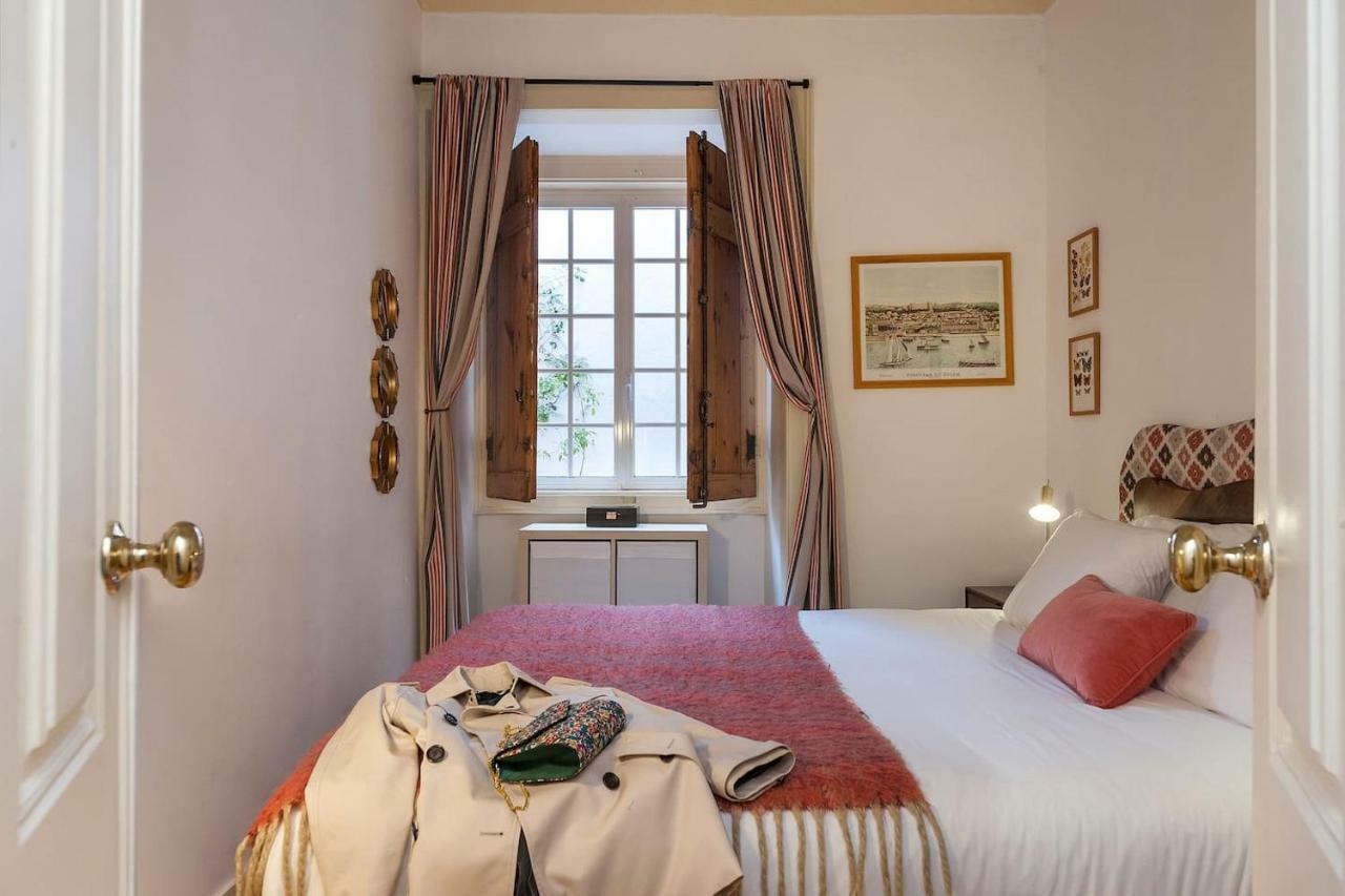 Quiet 2 Bedroom Apartment With Private Patio Next To Avenida Da Liberdade Lisboa Exterior foto